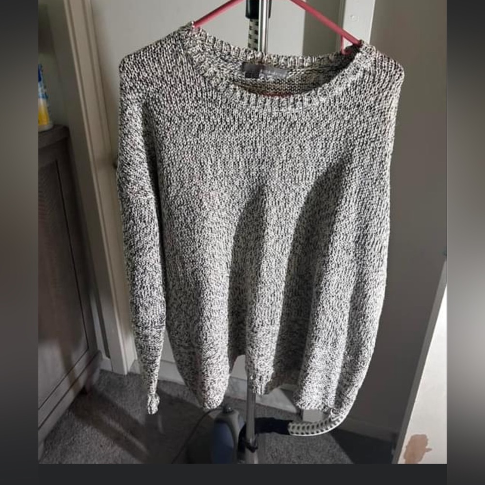 360 sweater, EUD. Size L